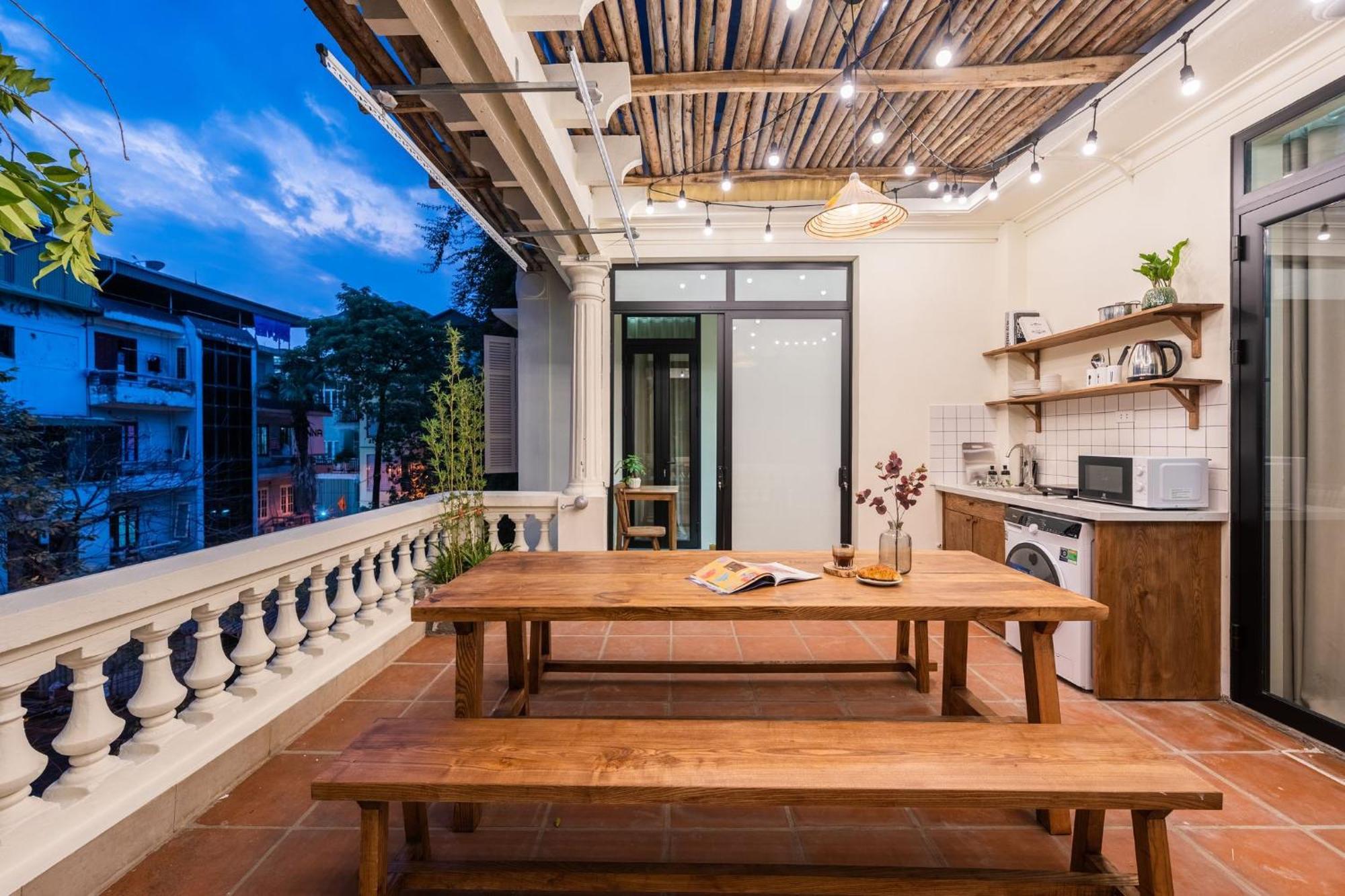 Amber Glow - Cozy Retreat Near Thanh Cong Lake-free Laundry Căn hộ
