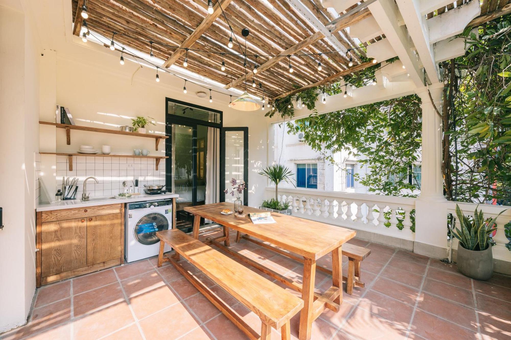 Amber Glow - Cozy Retreat Near Thanh Cong Lake-free Laundry Căn hộ