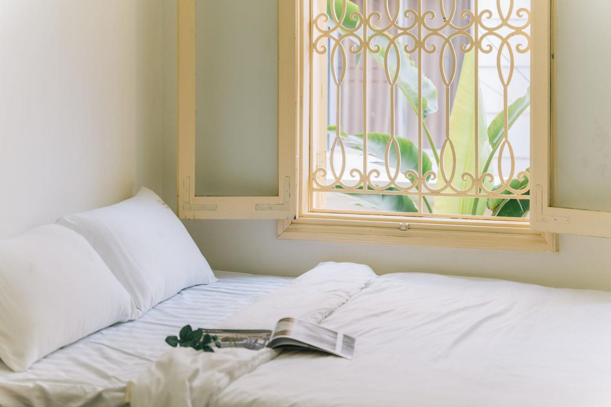 Amber Glow - Cozy Retreat Near Thanh Cong Lake-free Laundry Hà Nội