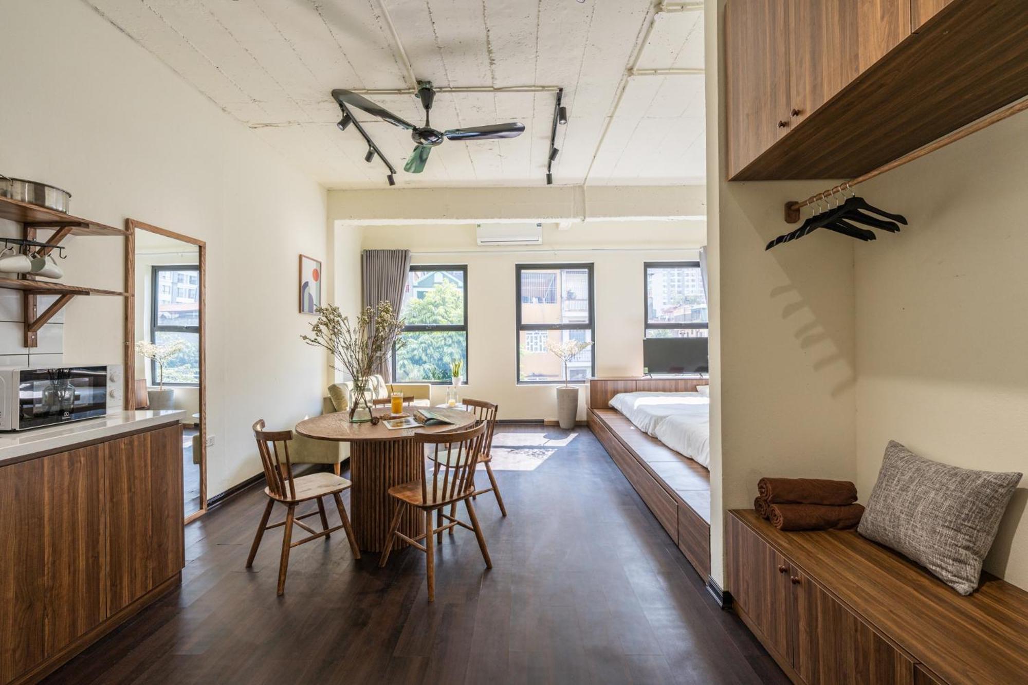 Amber Glow - Cozy Retreat Near Thanh Cong Lake-free Laundry Căn hộ *