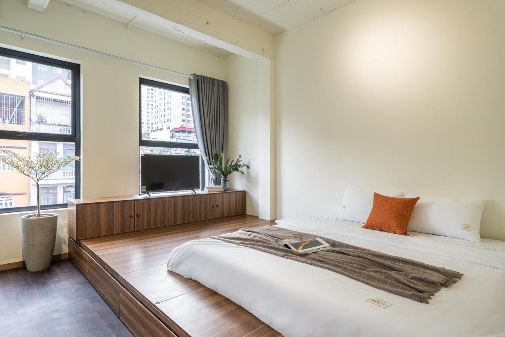 Amber Glow - Cozy Retreat Near Thanh Cong Lake-free Laundry Căn hộ *