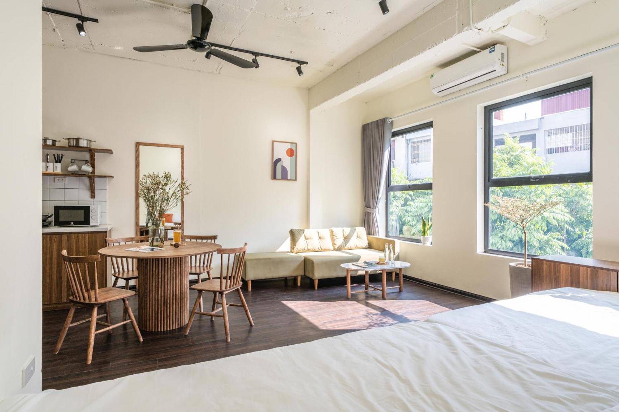 Amber Glow - Cozy Retreat Near Thanh Cong Lake-free Laundry * Hà Nội