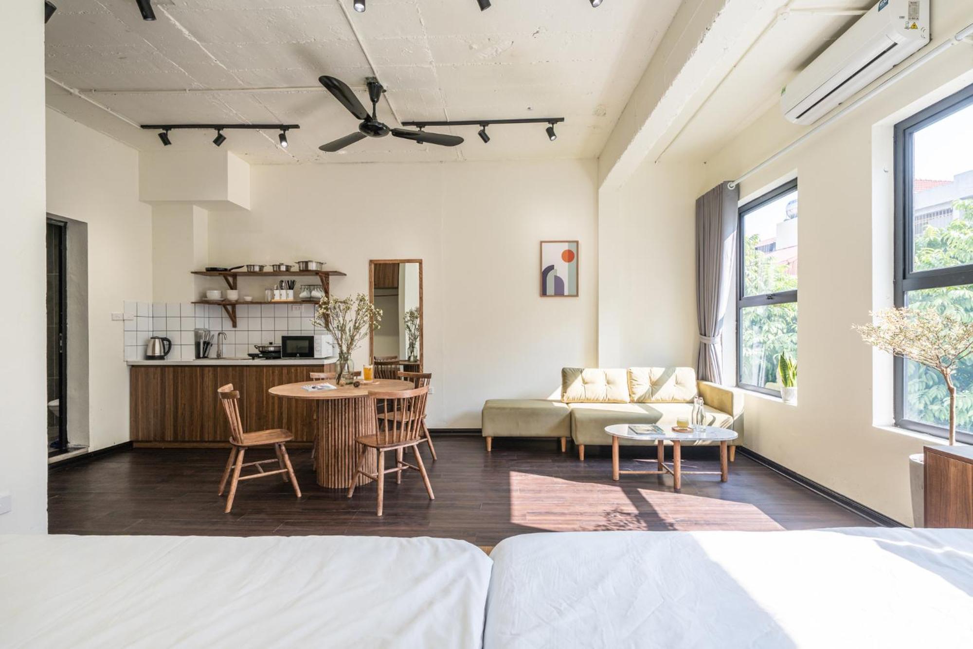Căn hộ Amber Glow - Cozy Retreat Near Thanh Cong Lake-free Laundry Hà Nội